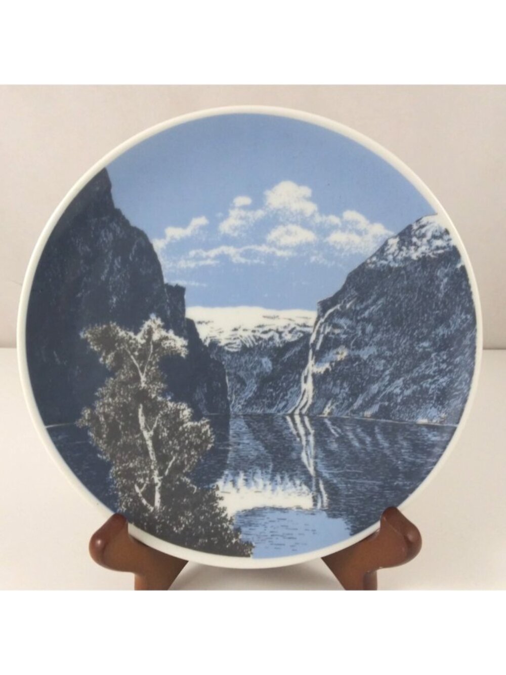 Vintage Porsgrund Norway Norwegian Fjord Design 6.75" Decorative Plate